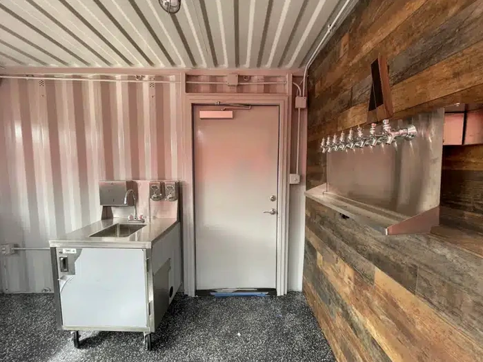 20 ft Container Bar - Premium